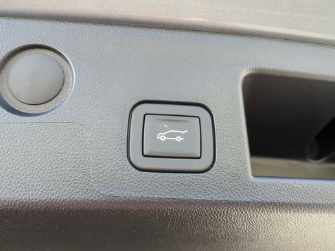Used 2026 GMC Terrain Elevation w/ Elevation Premium Package FWD image 26