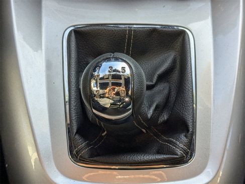 Used 2008 Saturn Sky image 22