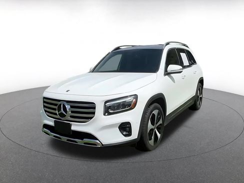 Used 2025 Mercedes-Benz GLB 250 image 7