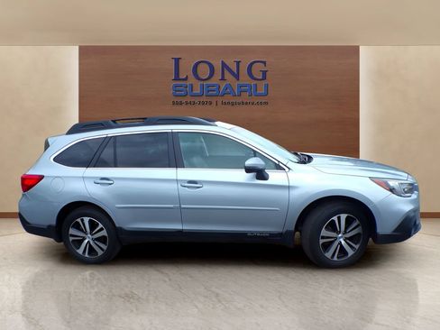 Used 2019 Subaru Outback 2.5i Limited AWD/4WD image 6