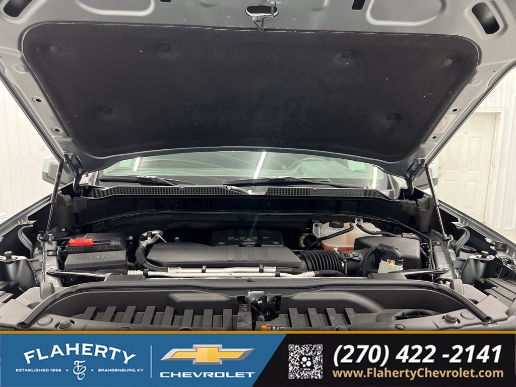 Used 2025 Chevrolet Silverado 1500 LT AWD/4WD image 16