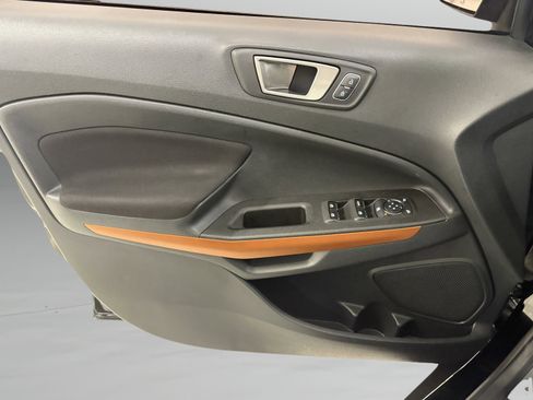 Used 2021 Ford EcoSport SE w/ SE Appearance Package image 24