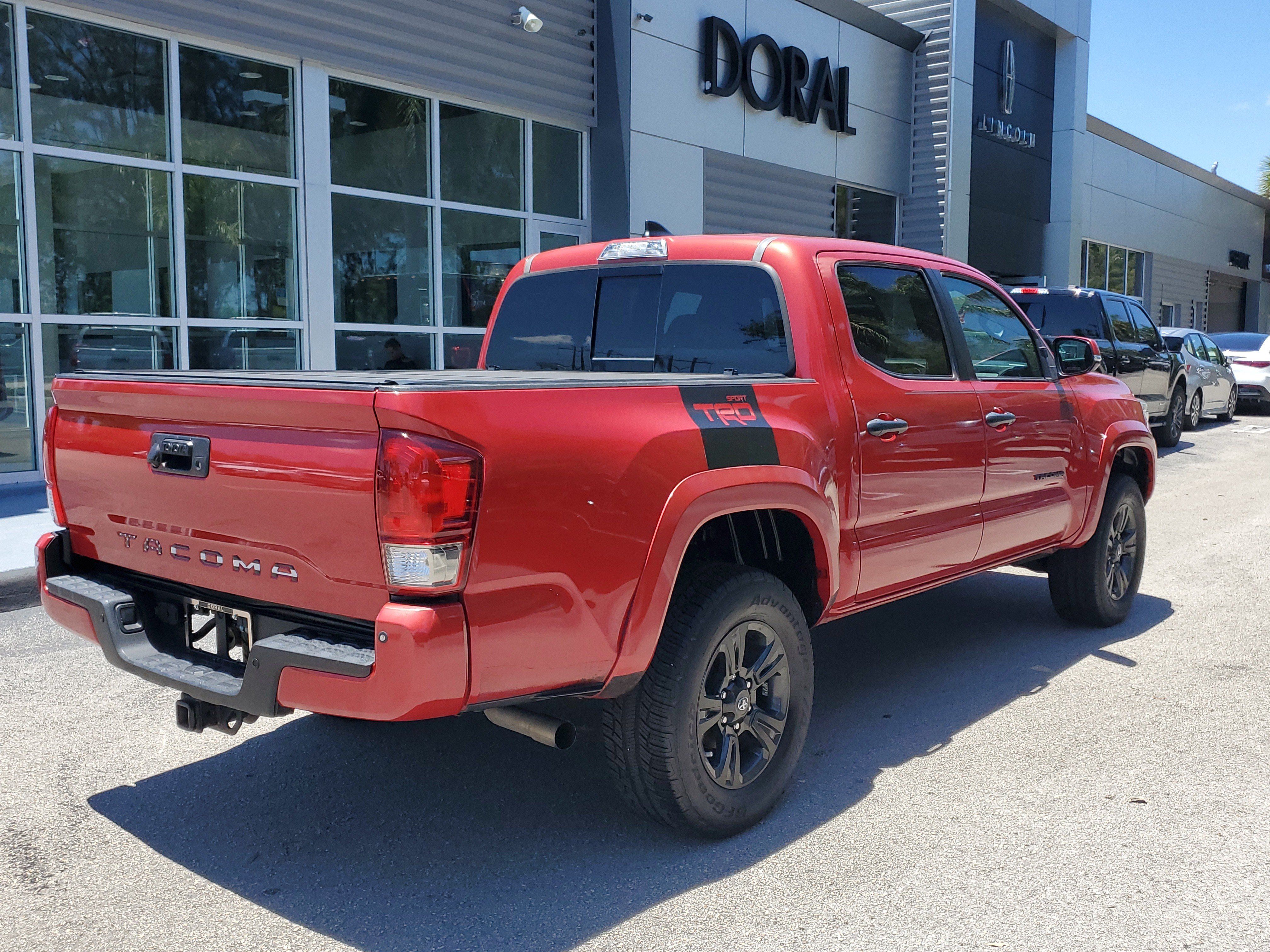 Used 2017 Toyota Tacoma TRD Sport w/ Premium & Technology Package RWD image 6