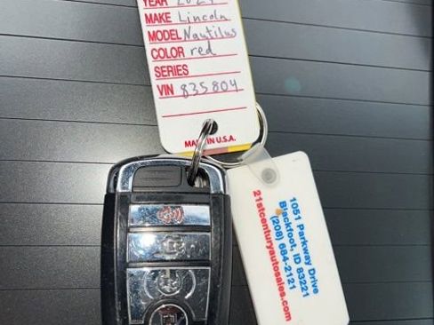 Used 2024 Lincoln Nautilus Reserve AWD/4WD image 45