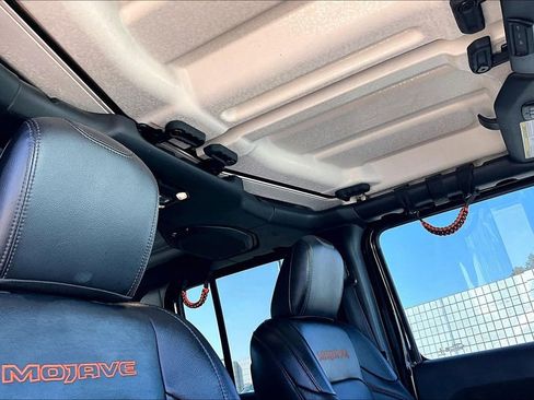 Used 2020 Jeep Gladiator Mojave image 14