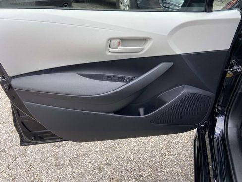 Used 2025 Toyota Corolla LE image 10