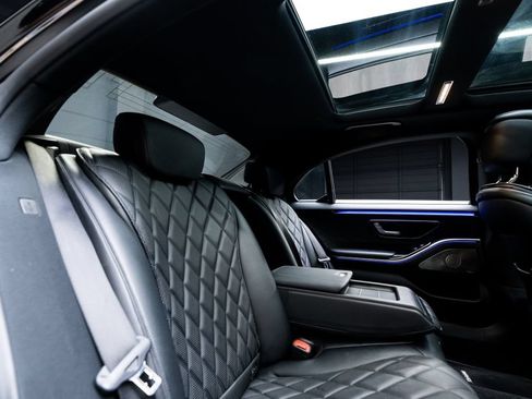 Used 2023 Mercedes-Benz S 500 4MATIC w/ AMG Line image 37