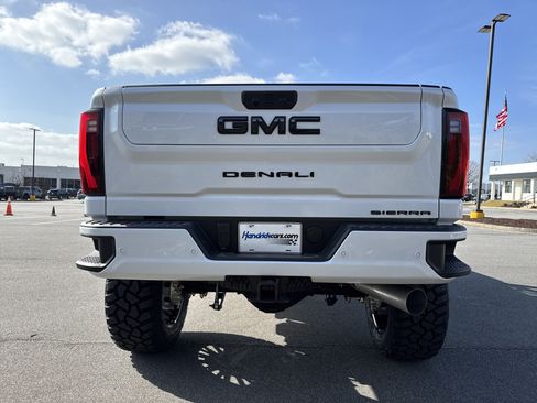 New 2026 GMC Sierra 2500 Denali Ultimate w/ Max Trailering Package image 9