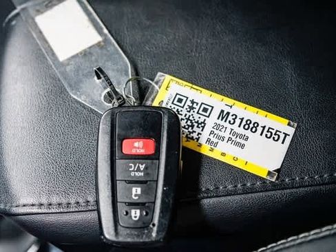 Certified 2021 Toyota Prius Prime Limited image 37