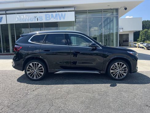 Certified 2025 BMW X1 xDrive28i w/ Technology Package image 9
