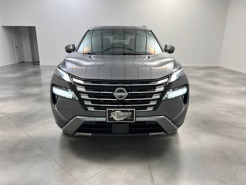 Used 2026 Nissan Rogue SL AWD/4WD image 3