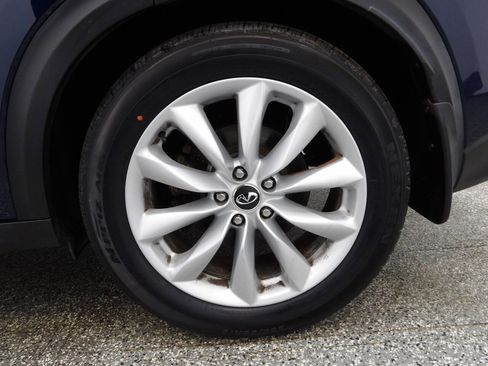 Used 2019 INFINITI QX50 Essential w/ Premium Heat Package image 23