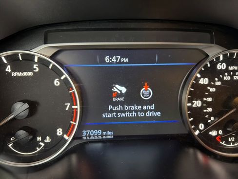 Used 2025 Nissan Altima 2.5 SV FWD image 16