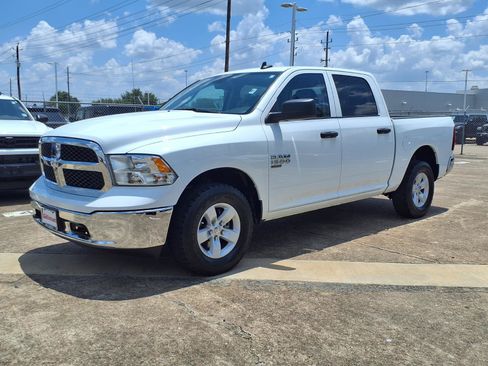 Used 2022 RAM 1500 Classic SLT w/ Electronics Group AWD/4WD image 22
