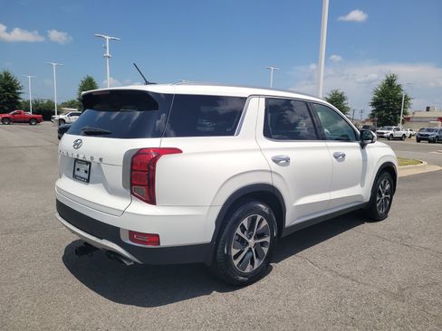 Used 2022 Hyundai Palisade SEL FWD image 3