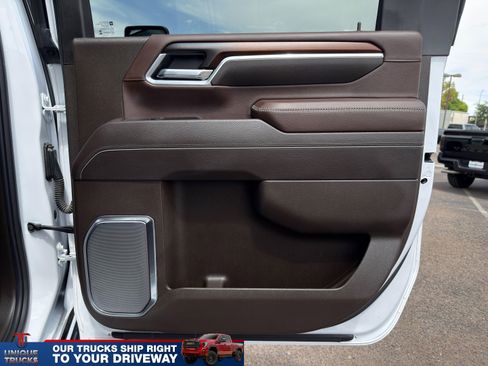 Used 2025 GMC Sierra 3500 Denali w/ Denali Reserve Package image 26