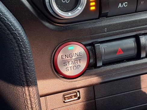 Used 2022 Ford Mustang GT RWD image 14