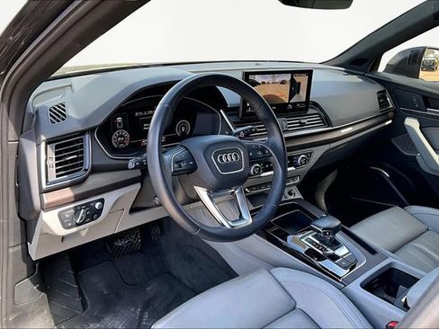 Used 2022 Audi Q5 2.0T Prestige w/ Prestige Package AWD/4WD image 13