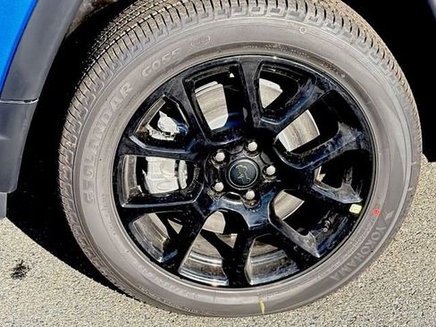 New 2026 Jeep Compass Latitude image 15