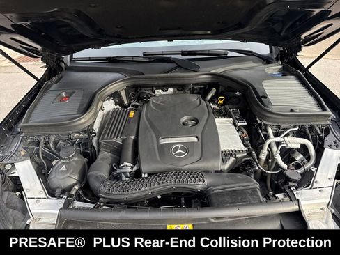 Used 2018 Mercedes-Benz GLC 300 4MATIC image 32