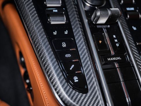 New 2026 Aston Martin V8 Vantage Coupe image 29