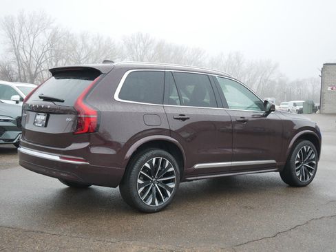 New 2026 Volvo XC90 B5 Core w/ Protection Package image 3