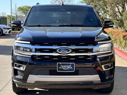 Used 2022 Ford Expedition Limited image 8