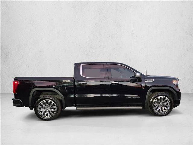 Used 2024 GMC Sierra 1500 Denali w/ Denali Reserve Package AWD/4WD image 4