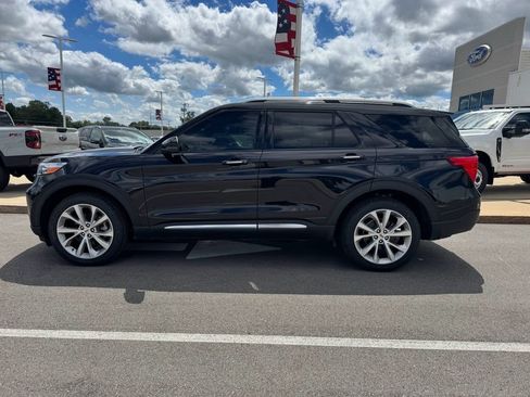 Certified 2022 Ford Explorer Platinum w/ Equipment Group 601A AWD/4WD image 5