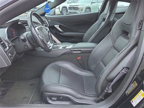Used 2017 Chevrolet Corvette Stingray Coupe w/ 1LT image 10