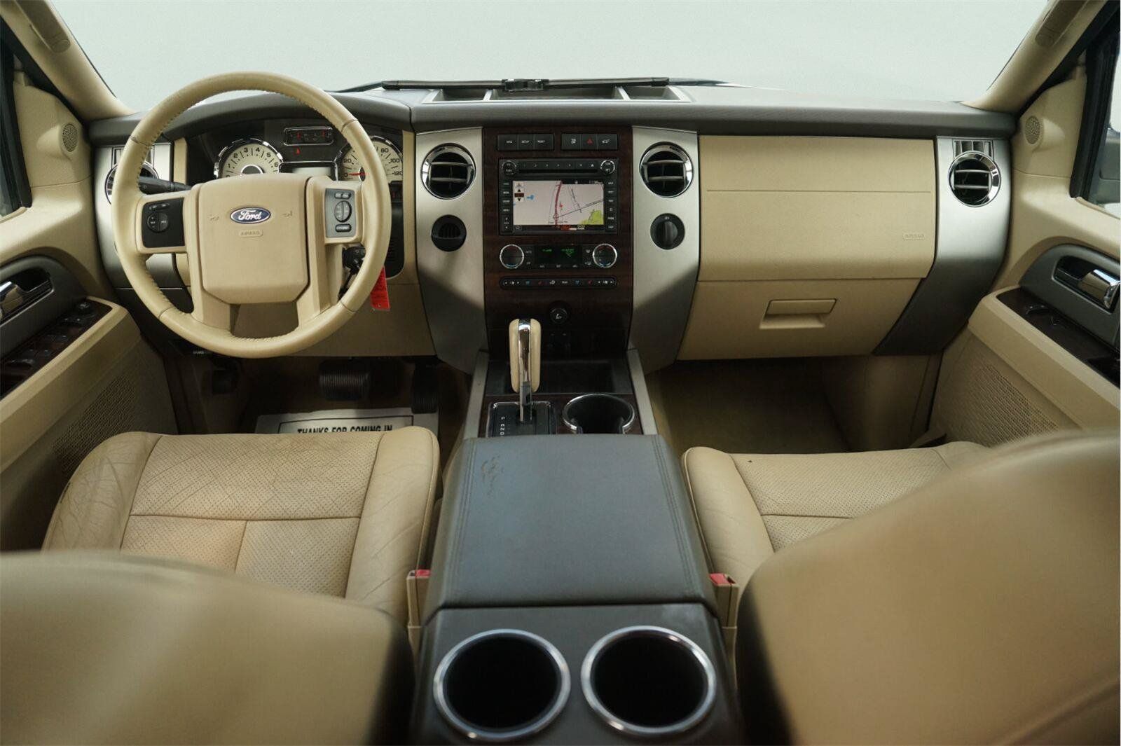 Used 2013 Ford Expedition XLT RWD image 21