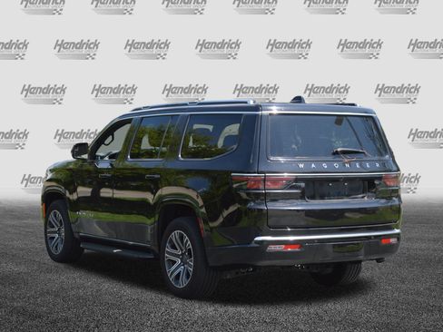 Used 2025 Jeep Wagoneer 4WD w/ Convenience Group I image 9