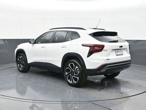 New 2026 Chevrolet Trax RS w/ Sunroof Package image 11