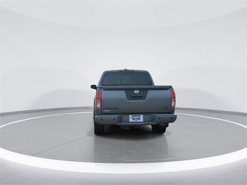 Used 2018 Nissan Frontier SV w/ Value Truck Package image 7