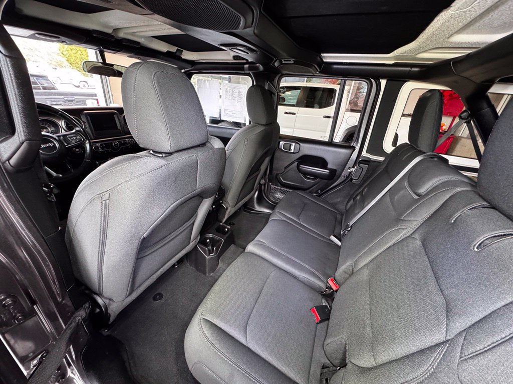 Used 2021 Jeep Wrangler Unlimited Sport AWD/4WD image 35