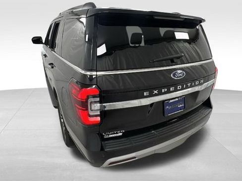 Used 2024 Ford Expedition Limited image 5