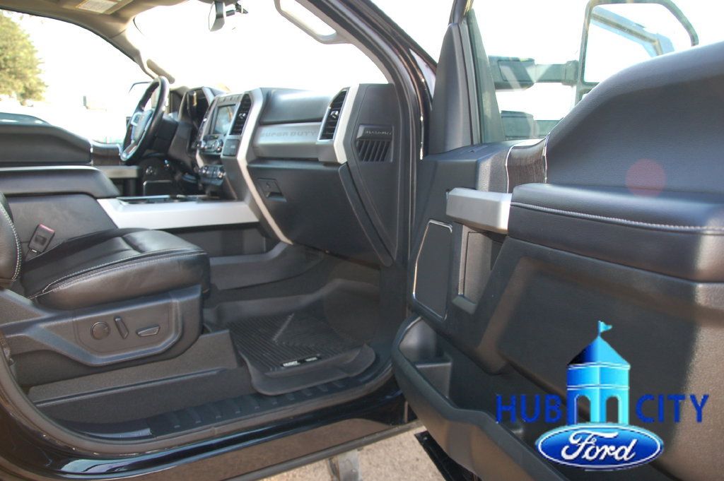 Used 2021 Ford F250 Lariat w/ Lariat Ultimate Package AWD/4WD image 17