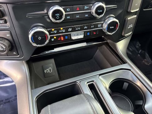 Used 2025 Ford F150 Lariat w/ Equipment Group 501A Mid image 26