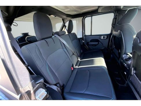 Certified 2025 Jeep Wrangler Rubicon w/ Safety Group image 23