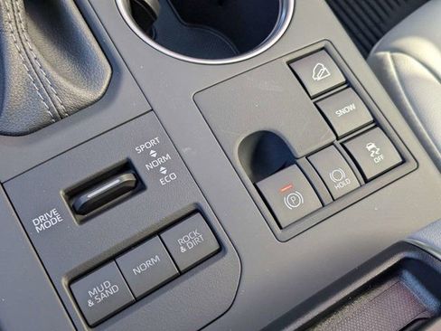 New 2026 Toyota Highlander XLE AWD/4WD image 29