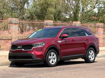 Used 2023 Kia Sorento LX
