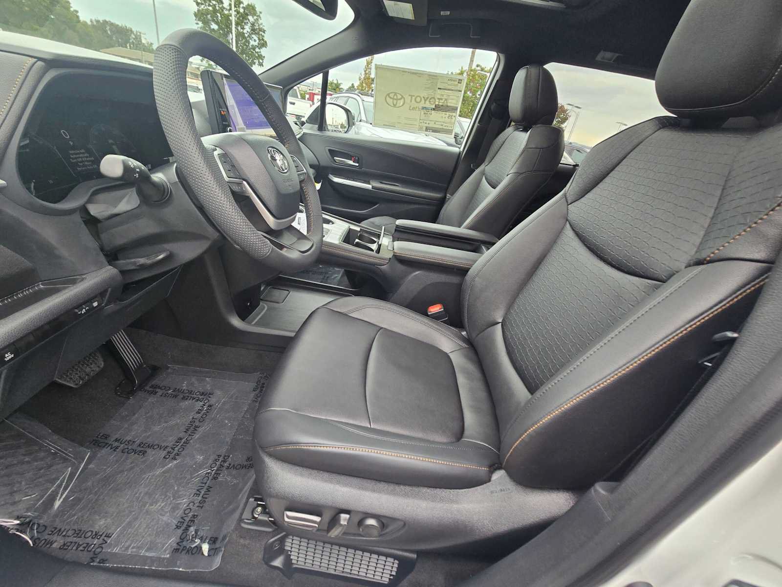 New 2026 Toyota Sienna XLE Woodland Edition AWD/4WD image 23