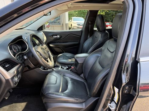 Used 2015 Jeep Cherokee Limited AWD/4WD image 11