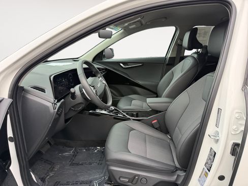 Used 2024 Kia Niro Wind FWD image 10