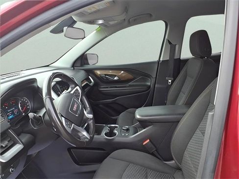 Used 2019 GMC Terrain SLE w/ Driver Convenience Package image 10