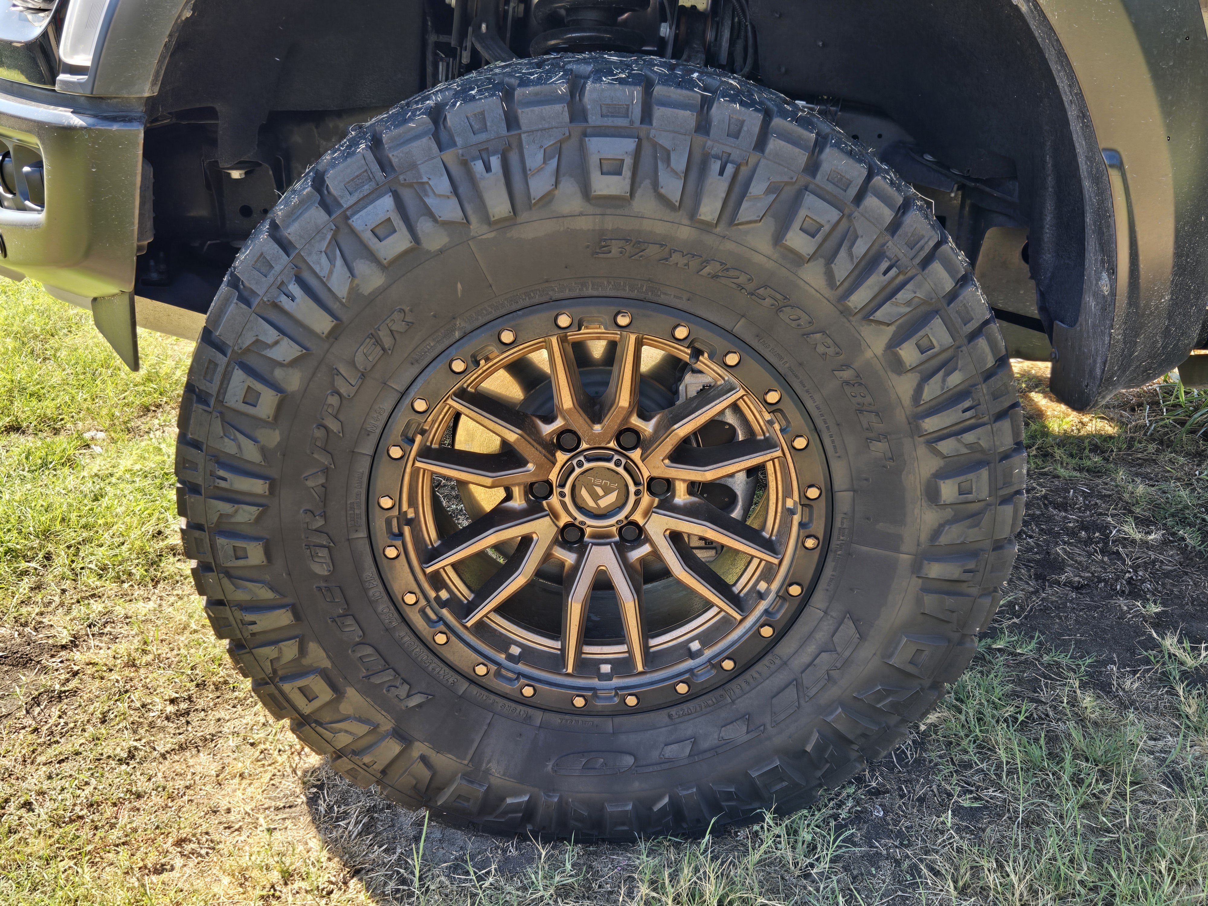 Used 2025 Ford F150 Raptor AWD/4WD image 9