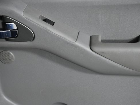 Used 2019 Nissan Frontier SL image 24