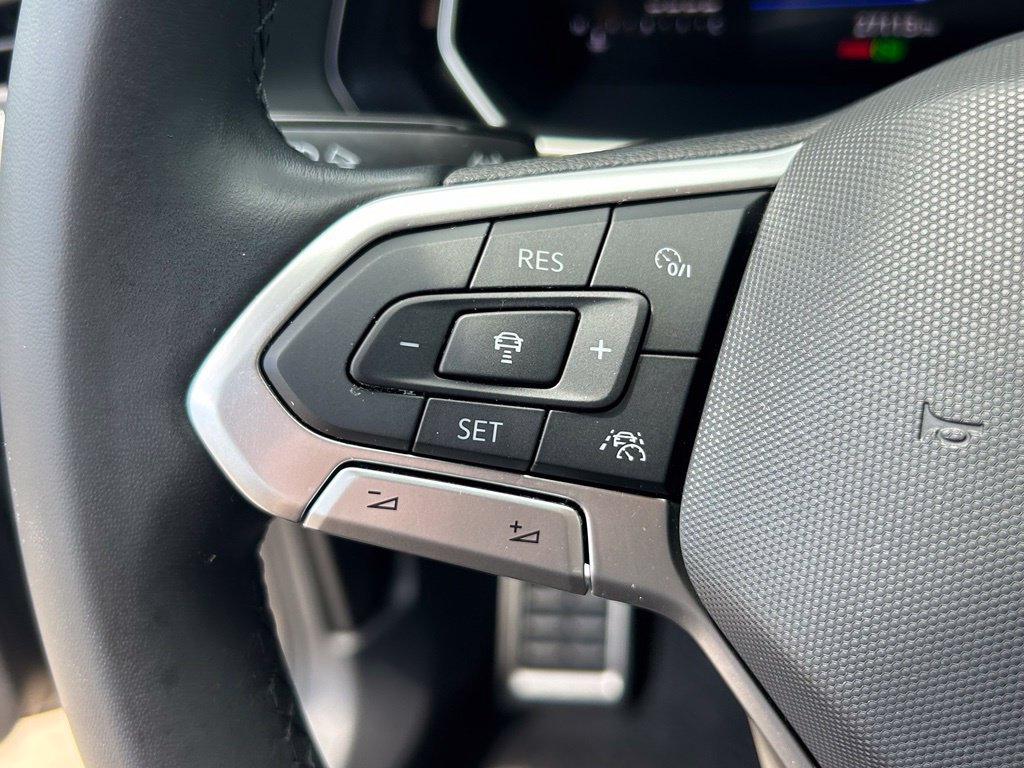 Certified 2024 Volkswagen Jetta Sport FWD image 21