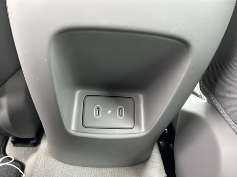 Used 2025 Hyundai Elantra Sport FWD image 22