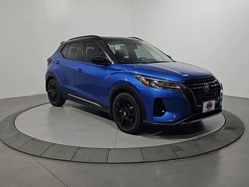 Used 2021 Nissan Kicks SR w/ SR Premium Package image 8